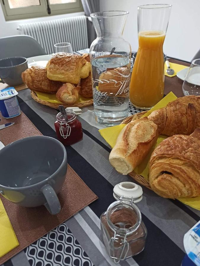 Bed and Breakfast Les Muches Bouzincourt Esterno foto